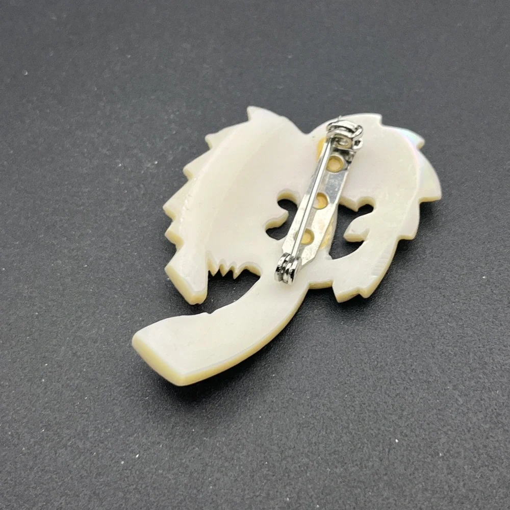 Vintage Mother Of Pearl Palm Tree‎ Lapel Pin